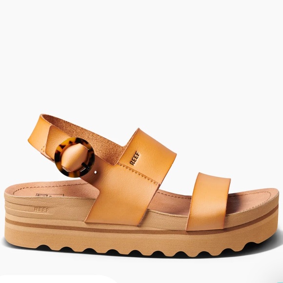 Reef Women’s Reef Vista Hi Buckle Sandal - Picture 2 of 8